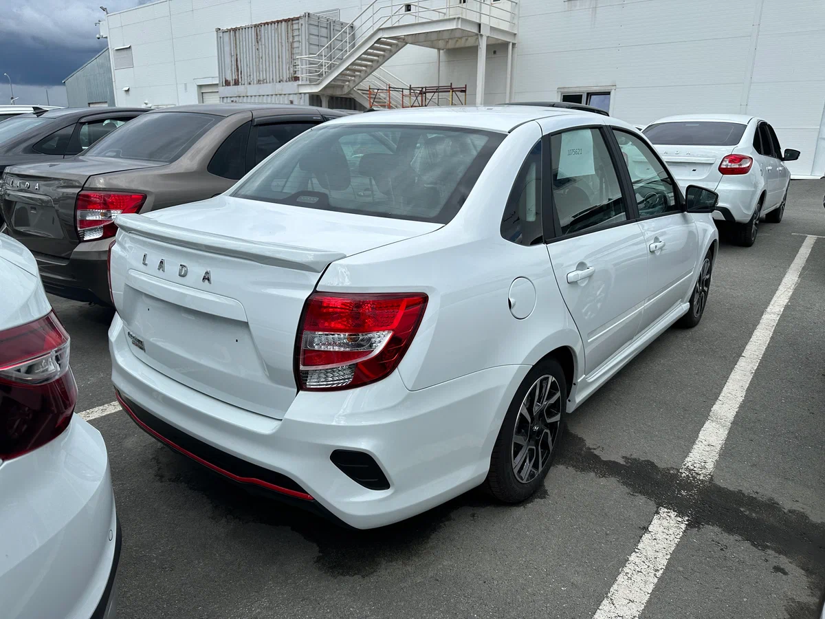 Lada Granta Sportline в Екатеринбург - еще фото